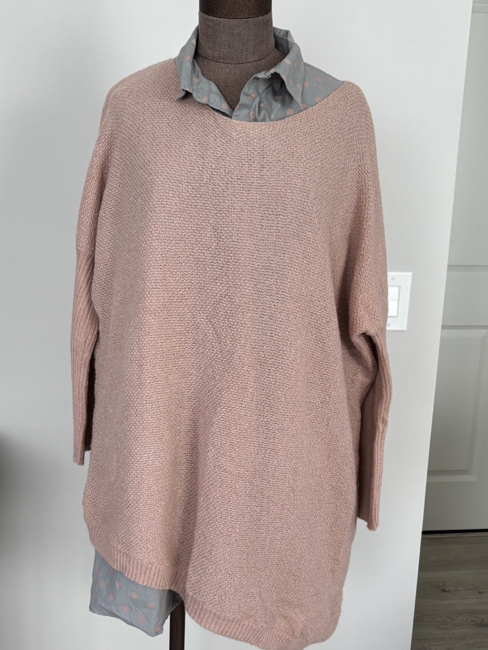 Rhum Raisin Relaxed Boxy Knit Sweater in Dusty Rose with matching blouse XL